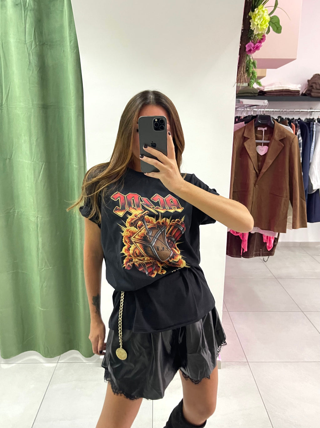 Short ecopelle pizzo